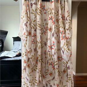 1.4.3. Story by Line Up Floral Kimono in Cream and Orange